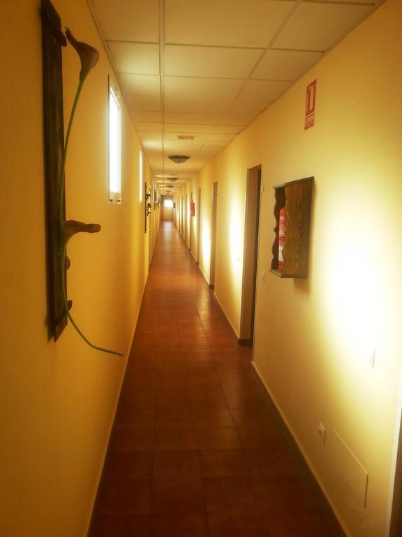 Pension Calatrava Carretera ตาแบร์นาส ภายนอก รูปภาพ